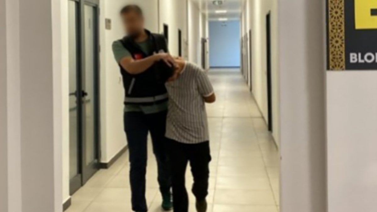 Kocaeli’de hayalet ekran hırsızları suçüstü yakalandı