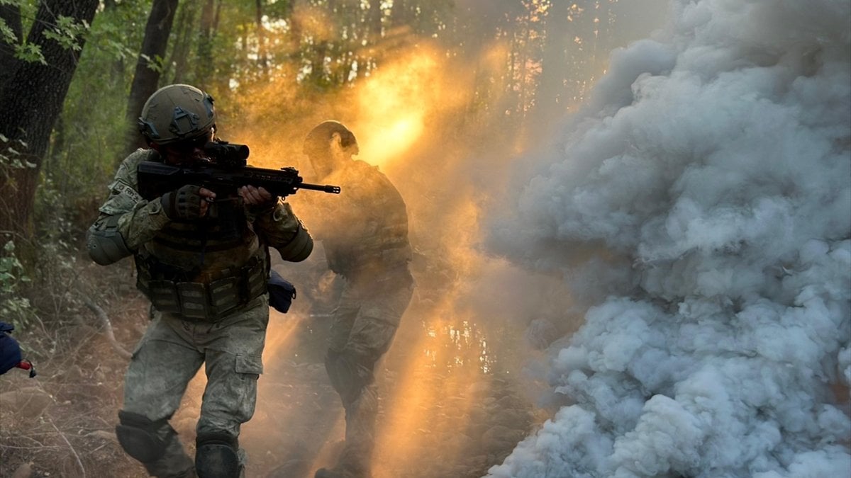 MSB’den “Amfibi Harekat Eğitimleri”ne ilişkin paylaşım